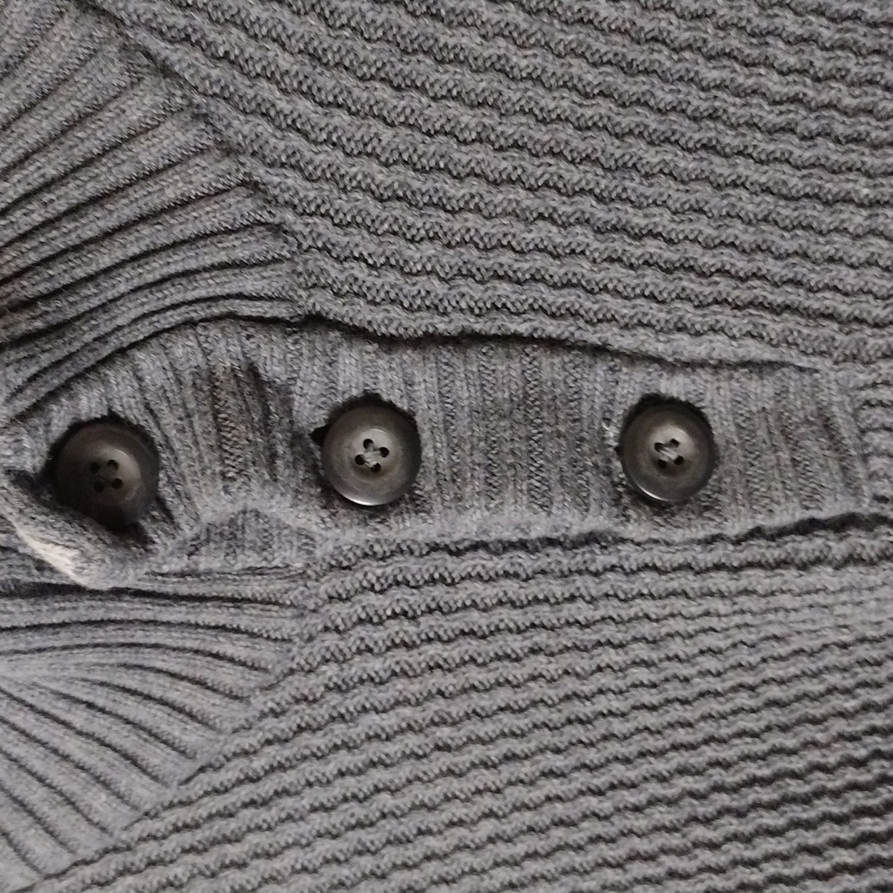 American Rag sweater - Picture 3 of 8